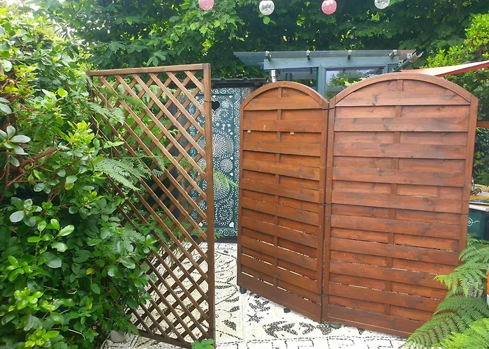 L\'hermitage d\'Apollon au sein d\'un jardin forêt près de l\'océan