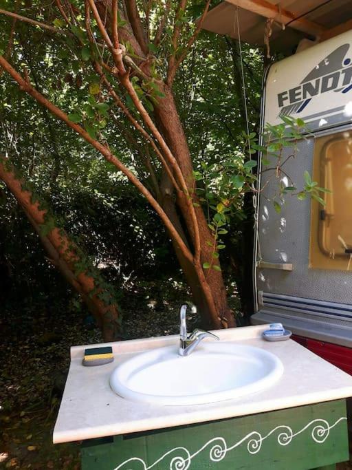 L'ermitage Au Sein D'un Jardin Foret Pres De L'ocean *